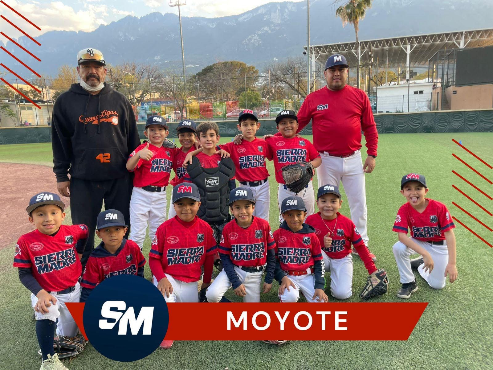 Liga Pequeña Sierra Madre Celebra Victoria y Cumpleaños del Coach Gonzalo Blanco