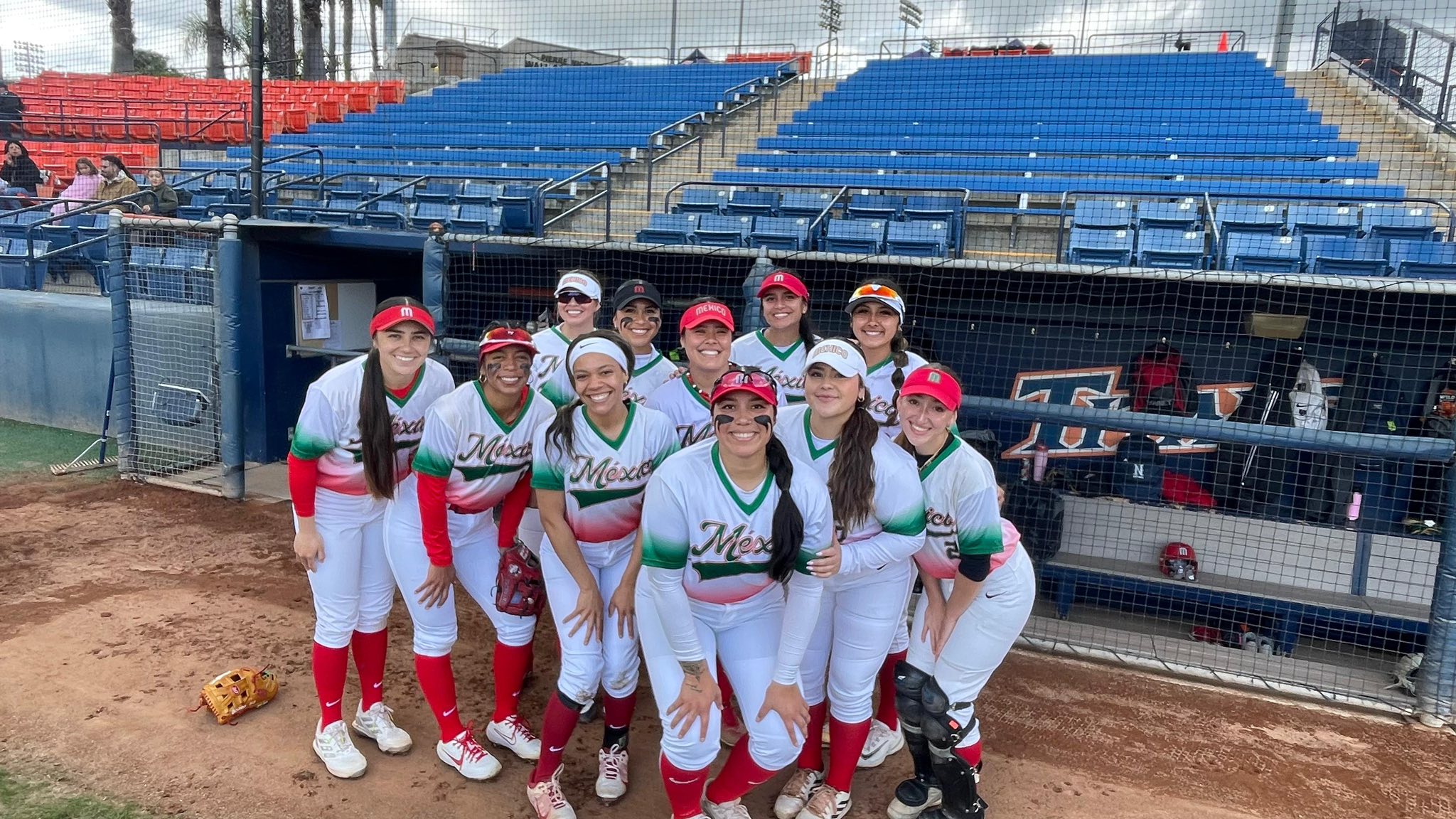 Selección Mayor Femenil de Softbol venció a CSUN y cayó ante Japón en torneo internacional en California