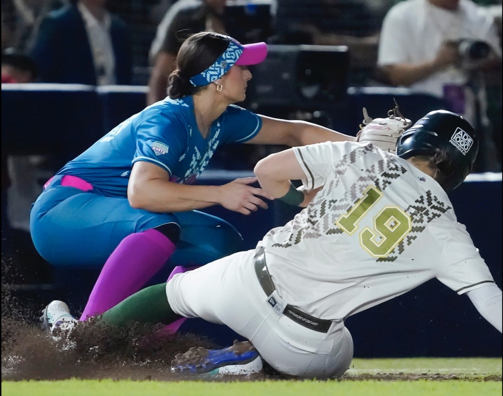 La Liga Mexicana de Softbol Suspende Juegos por Seguridad en Jalisco: La Recta Final Se Complica