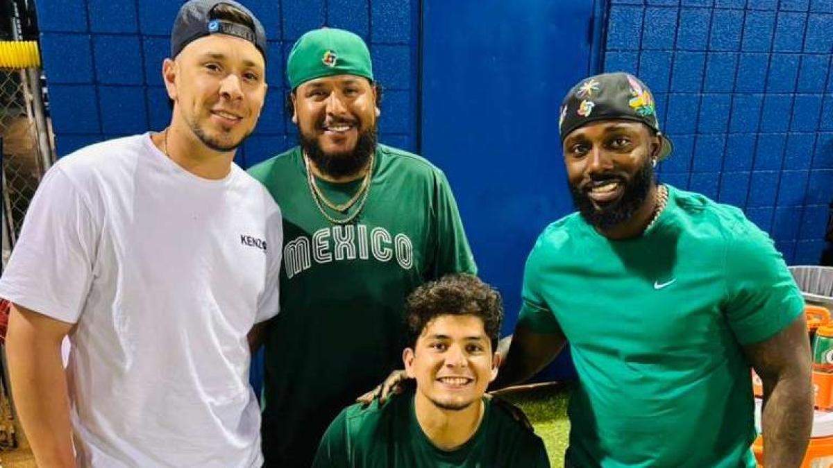 México se Reúne en Arizona: 30 Jugadores, Dos Exhibiciones y un Boleto a Houston