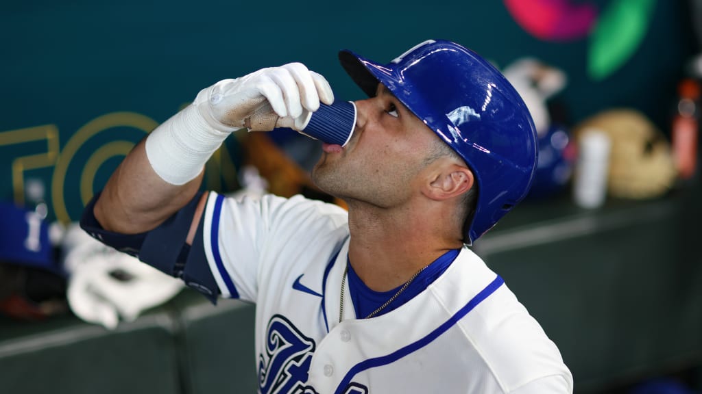 Italia Vence 7-4 a Gran Bretaña con Dos Jonrones Consecutivos y Queda 2-0 en el Grupo B