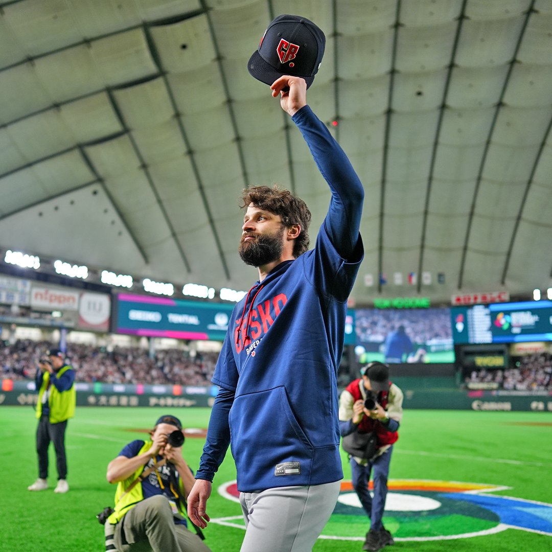 El Electricista que Silenció al Tokyo Dome: La Despedida de Ondřej Satoria