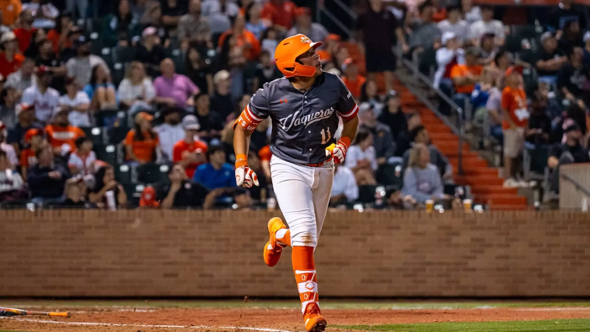 Raygoza iguala el récord de jonrones de UTRGV y los Vaqueros aplastan a HCU con cuatro cuadrangulares