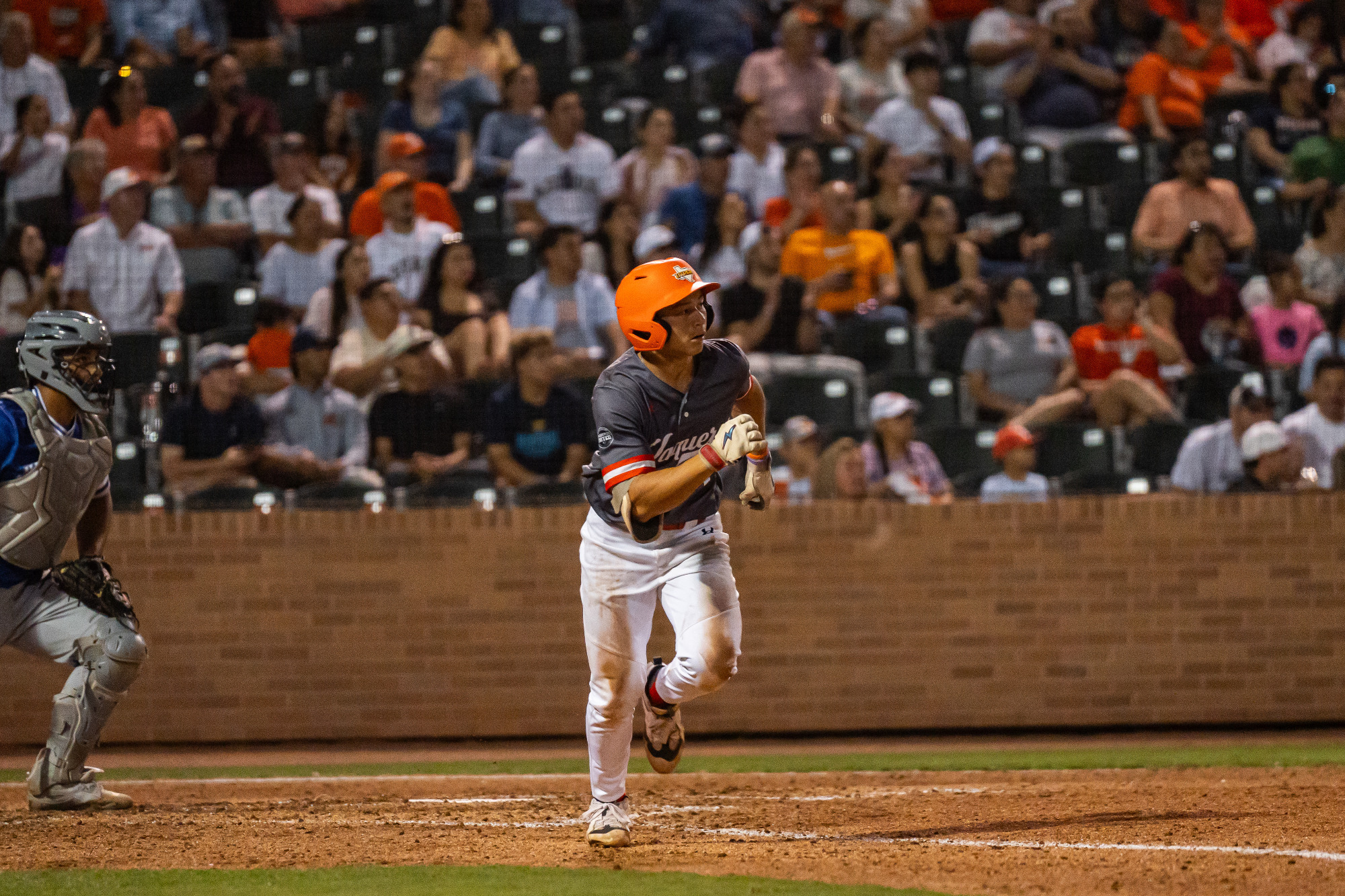 Raygoza Rompe el Récord Histórico de Jonrones de UTRGV y los Vaqueros Barren a Houston Christian