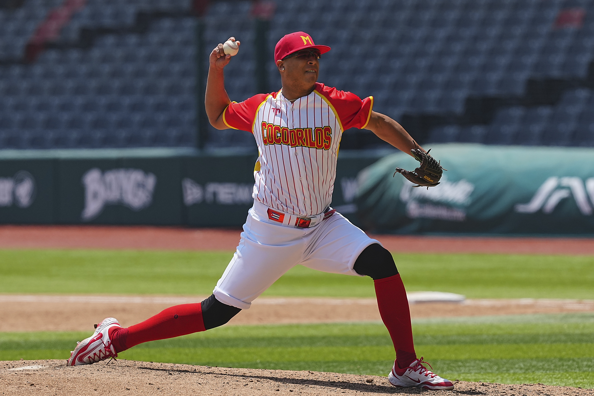 Un lanzador de los Cocodrilos de Matanzas durante la victoria de remontada 9-8 sobre los CTBC Brothers en la BCL 2026