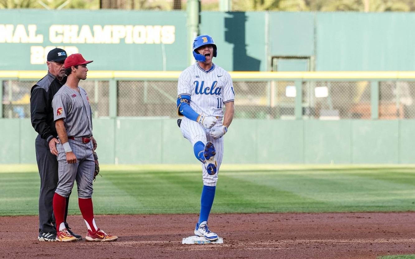 Lunes de College Béisbol: UCLA Barre a USC y Llega a 22 Victorias Seguidas
