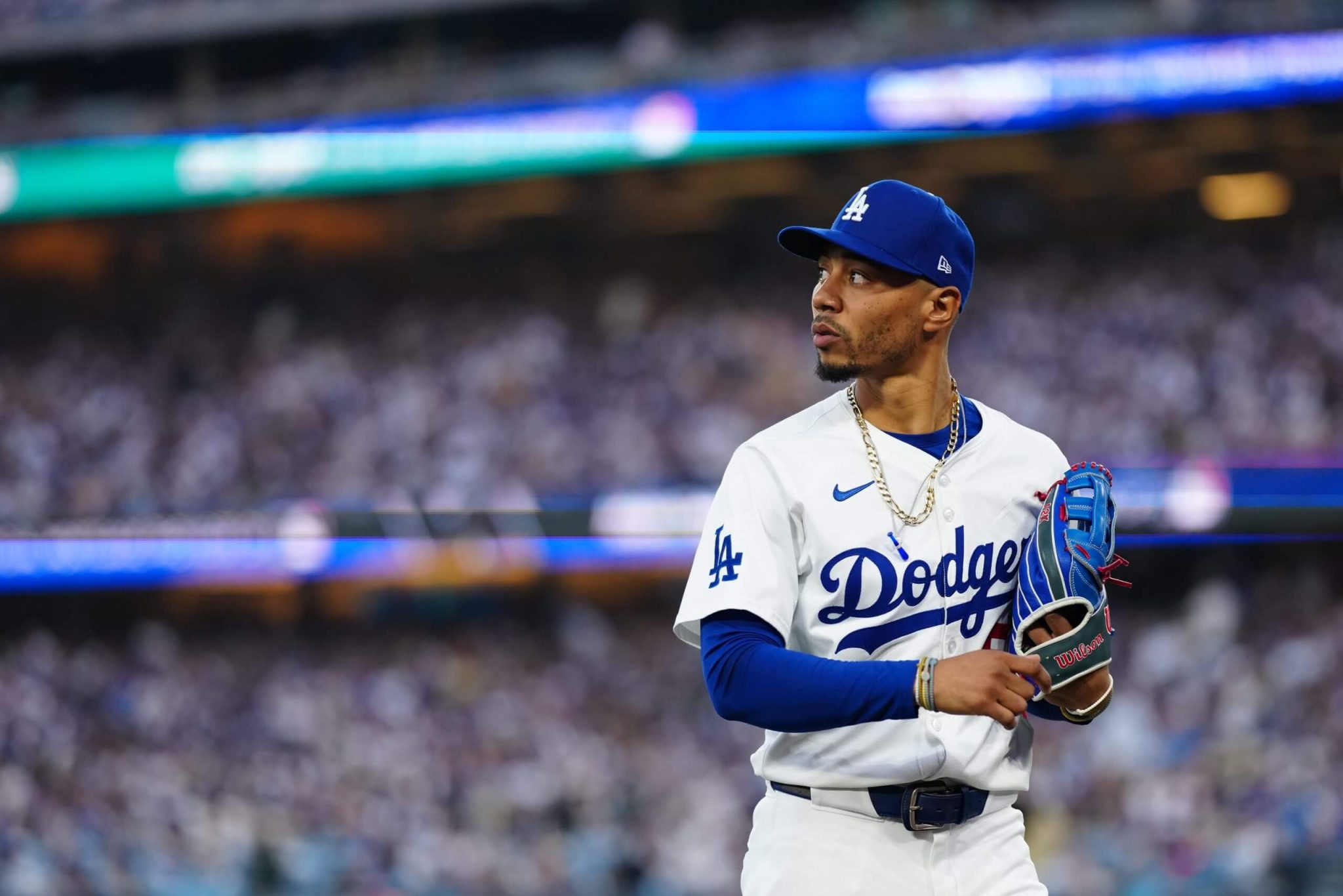 Miércoles de MLB: Brandon Valenzuela debuta con hit, Kirk cae por cirugía y la semana de lesiones sacude a las Grandes Ligas