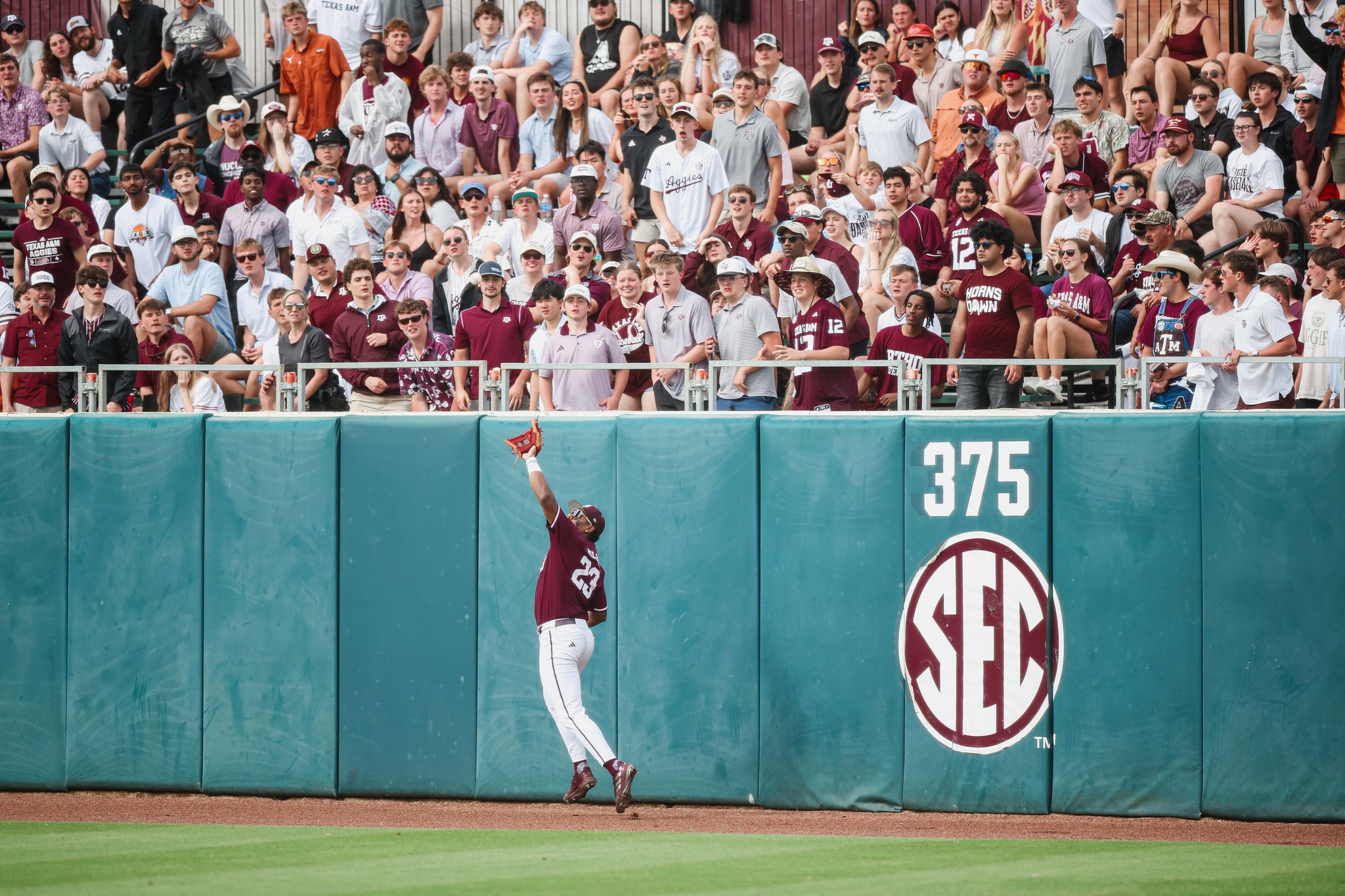 Lone Star Showdown: Texas A&M le da a Texas su primera derrota de serie en 2026
