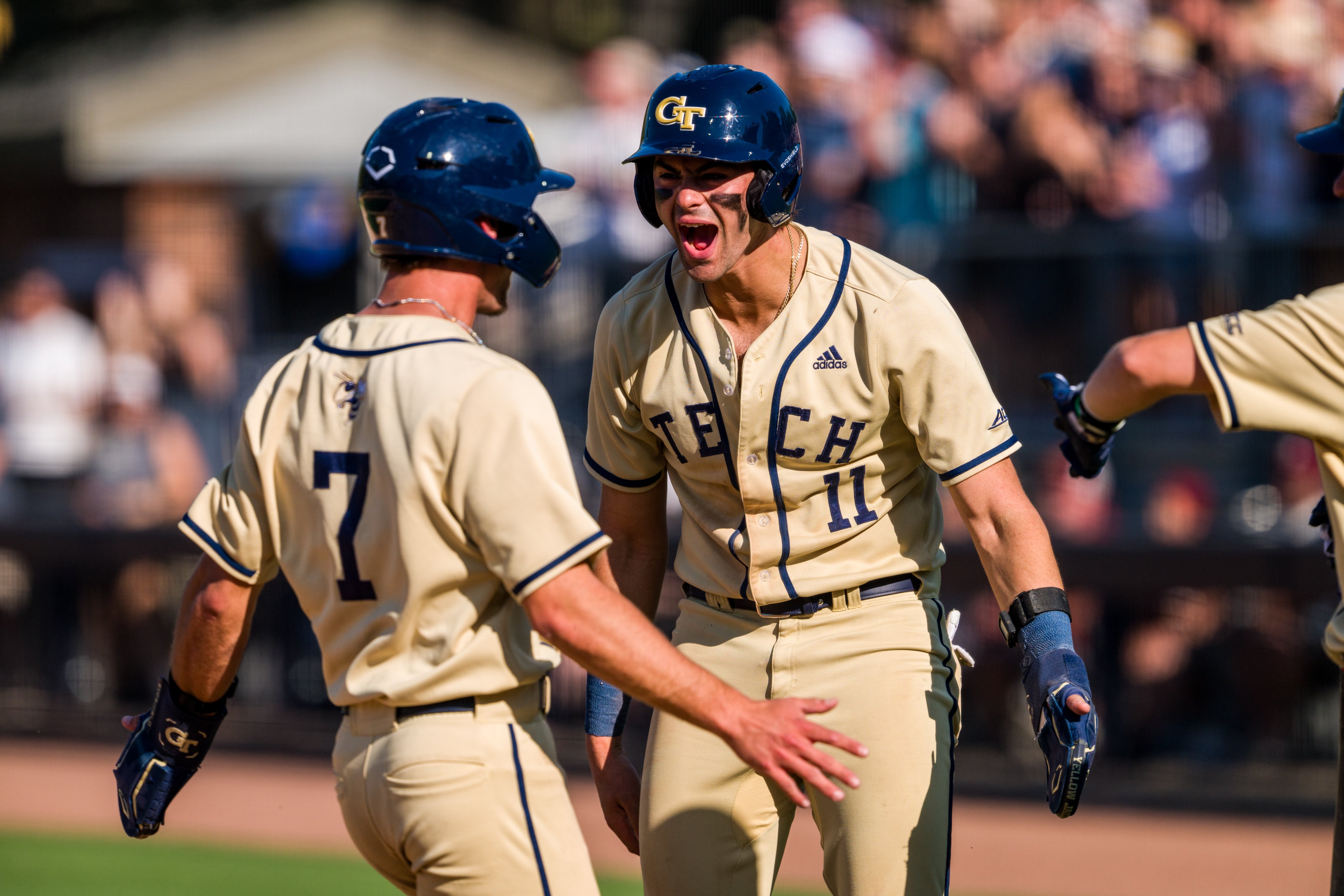 Georgia Tech barre al #5 Florida State y firma la mejor racha en una década