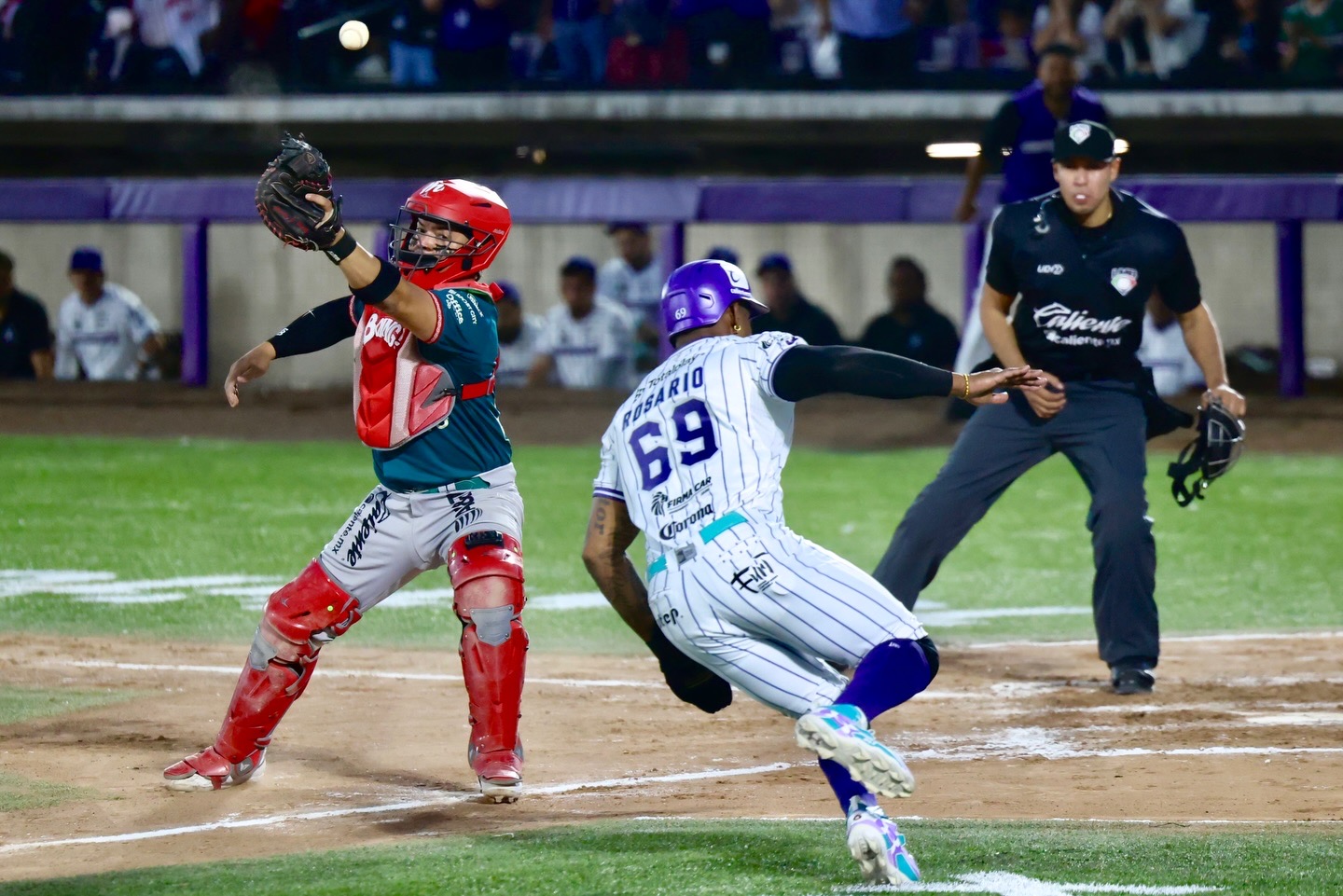 Franklin Barreto remolca siete y Diablos asegura serie en Huimilpan
