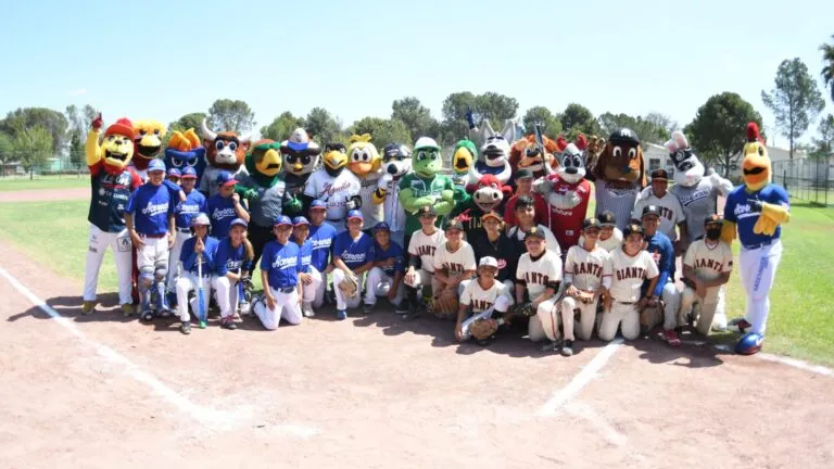 Diamantes de Paz: la LMB Banorte abre sus estadios para clase nacional masiva de béisbol y sóftbol