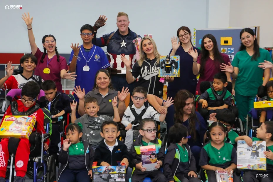Capitán América visita Nuevo Amanecer y Sultanes donará una quimioterapia por cada home run en casa durante la temporada 2026