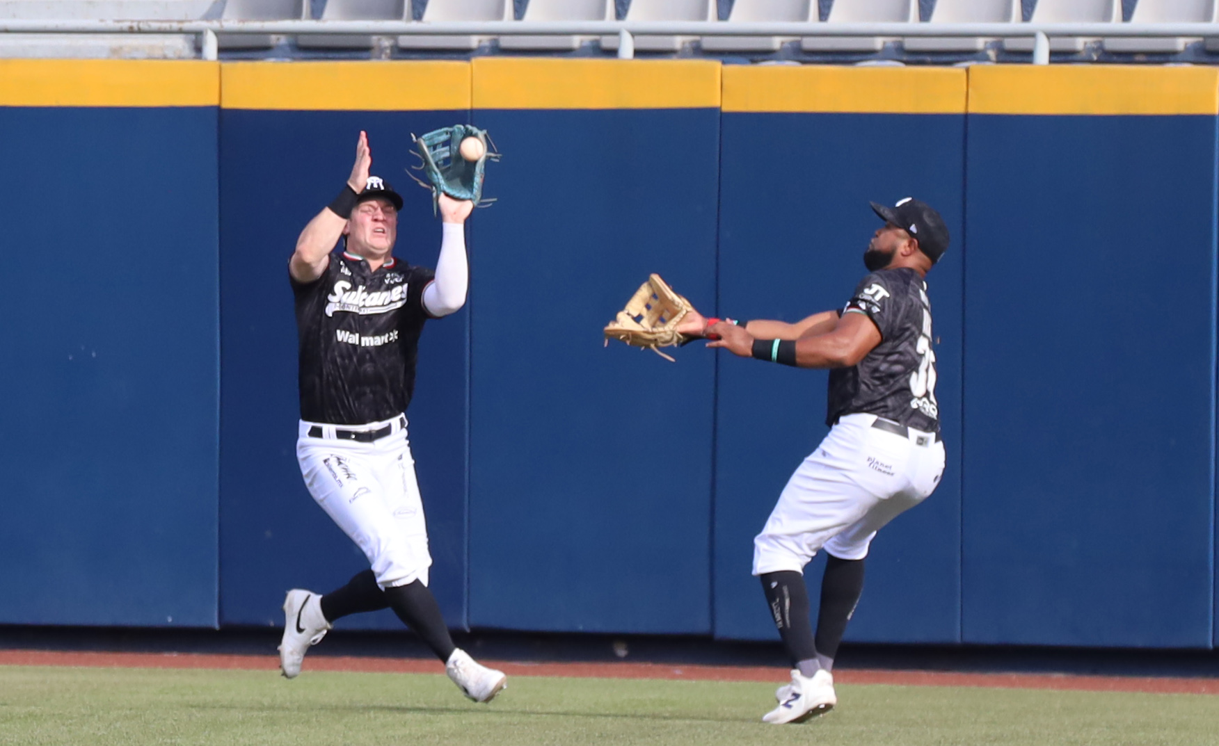 Diablos Rojos llega a 12 triunfos al hilo y empata su racha más larga bajo Lorenzo Bundy