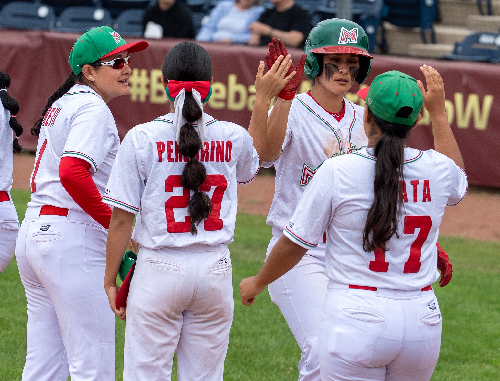 Edith De Leija empuja cuatro y México gana su primer juego en el Mundial de Béisbol Femenil