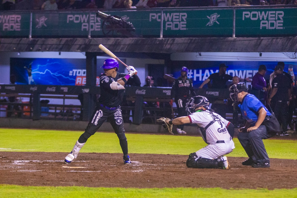 Gracial, Lamas y Santos conectan jonrón y Conspiradores empata la serie en Campeche