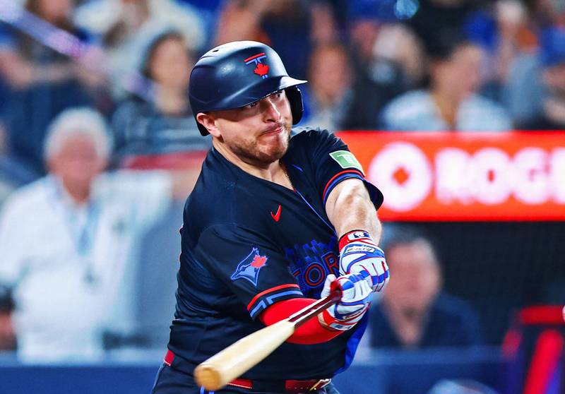 Alejandro Kirk pega jonrón y remolca dos: Toronto vence 3-1 a los Yankees en el arranque de la serie