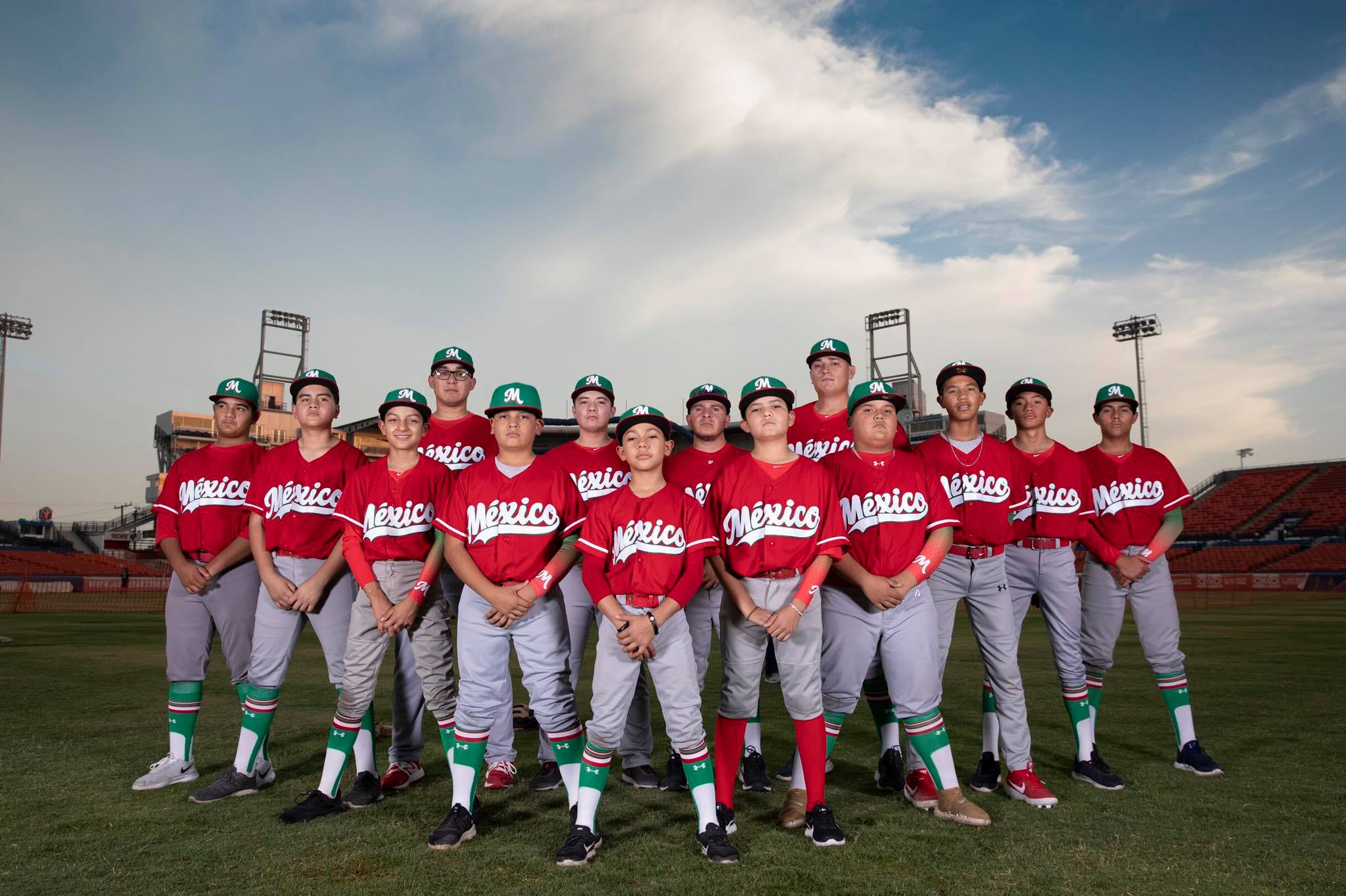 México levanta el título