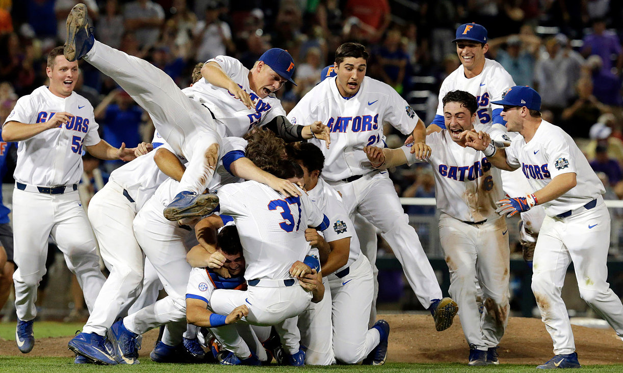 Top 25 Equipos de Beisbol Colegial en 2018