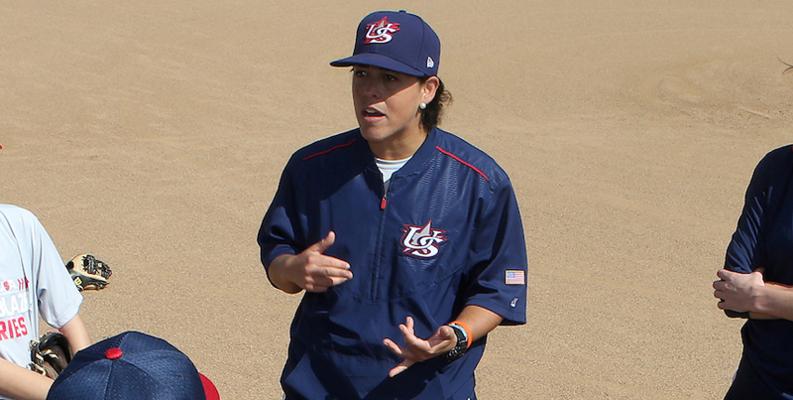 De selección nacional de béisbol femenil, a entrenadora de los Athletics